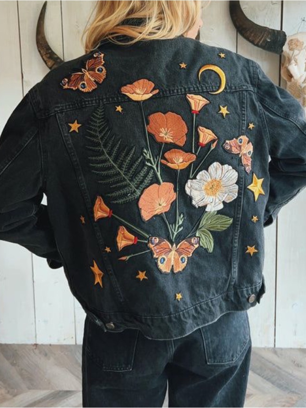 Denim & Bone Embroidered Denim Jacket Size Large